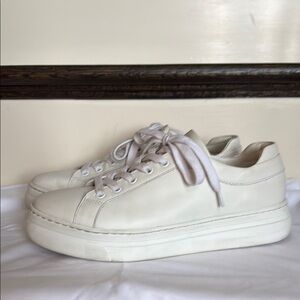 M. Gemi White Sneakers Minimalist Design